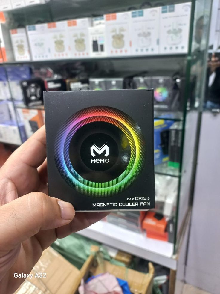 MEMO™ RGB Phone Cooler – Instant Cooling for Gaming & Streaming